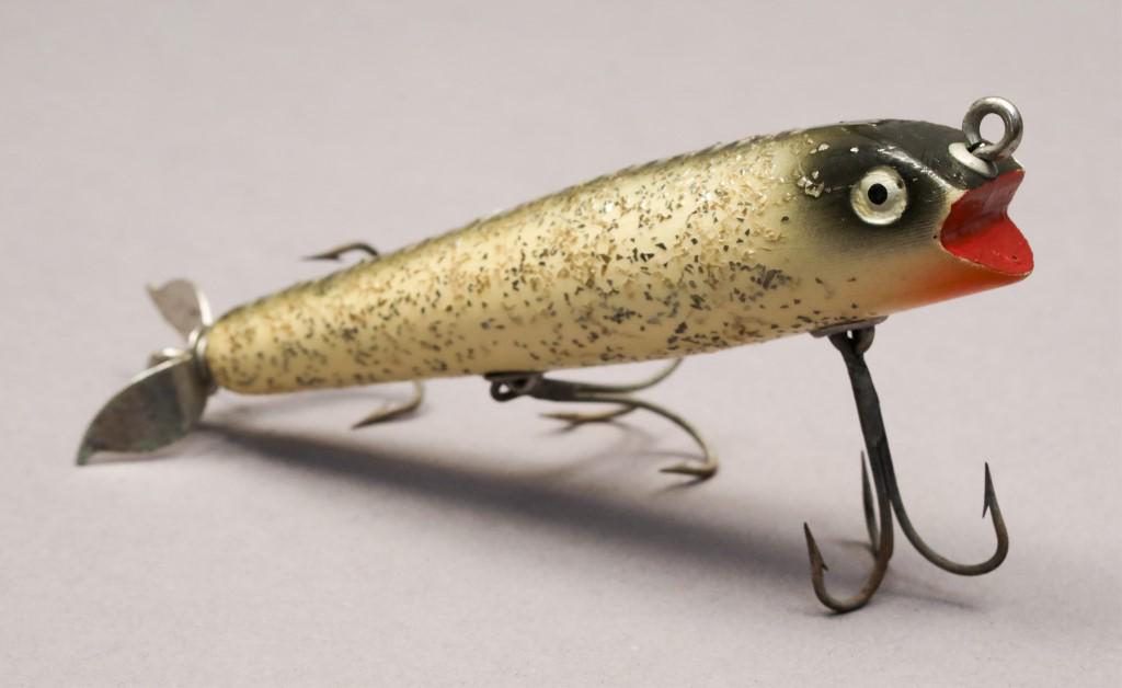 Shakespeare Jerkin' Fishing Lure: Glass eyes appear to be unchipped. [MAB 2041]