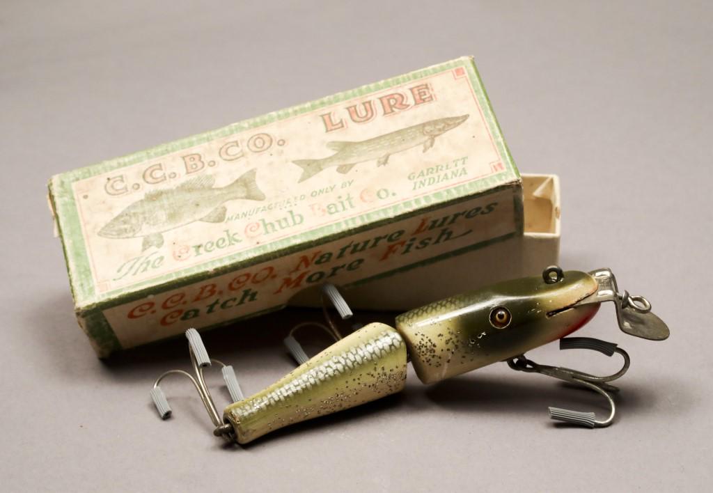 Vintage Creek Chub #2601 Fishing Lure with Box: [MAB 2030]