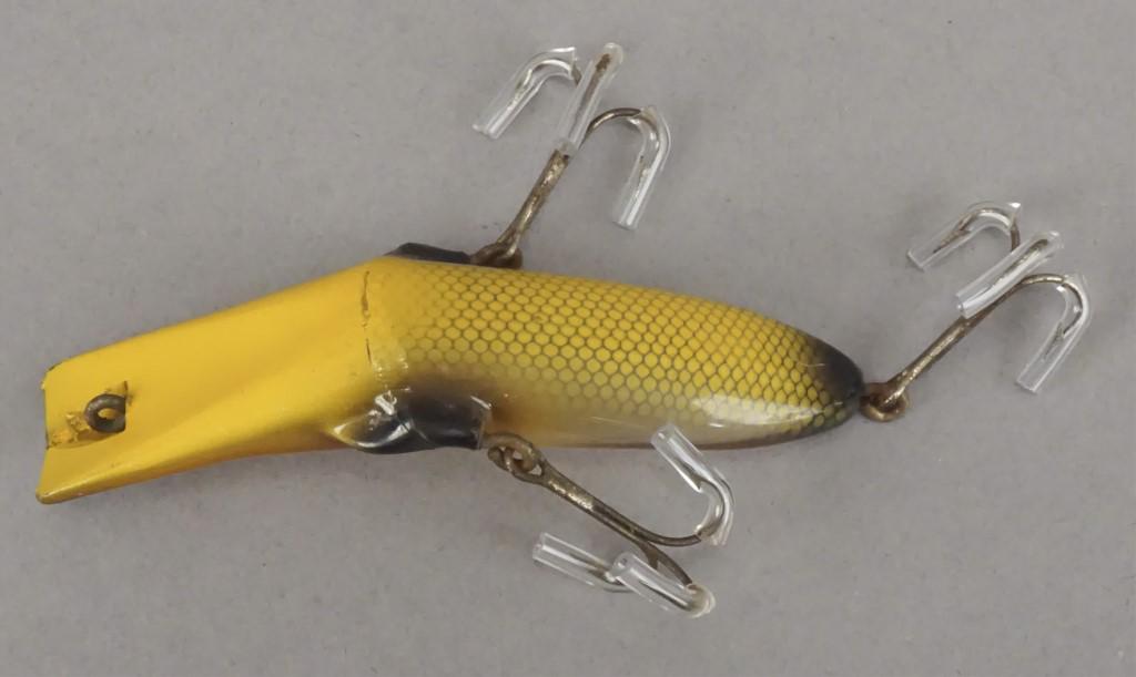 Vintage Mercury Minnow Fishing Lure: [MAB 2061]