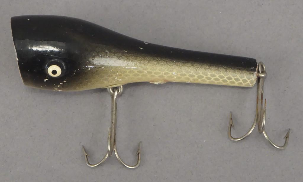 Vintage Tack - Eyed Wooden Fishing Lure: White with red head, six hooks, 3 !/2" long. [MAB 2072]