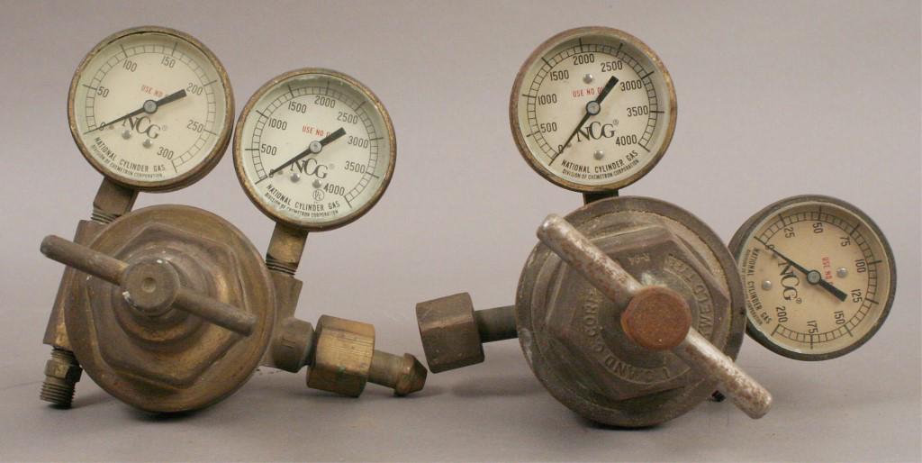 Acetylene Tank Gauges (1 of 4)