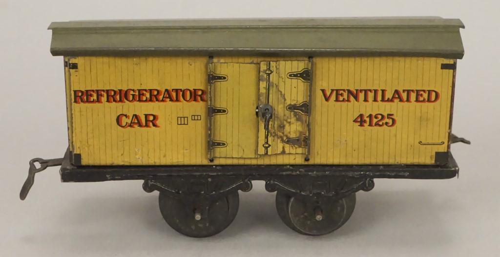Prewar KBN Refrigerator Car 4125 - O Gauge (1 of 7)