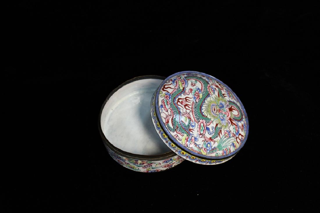 Chinese Cloisonne Round Box (1 of 5)