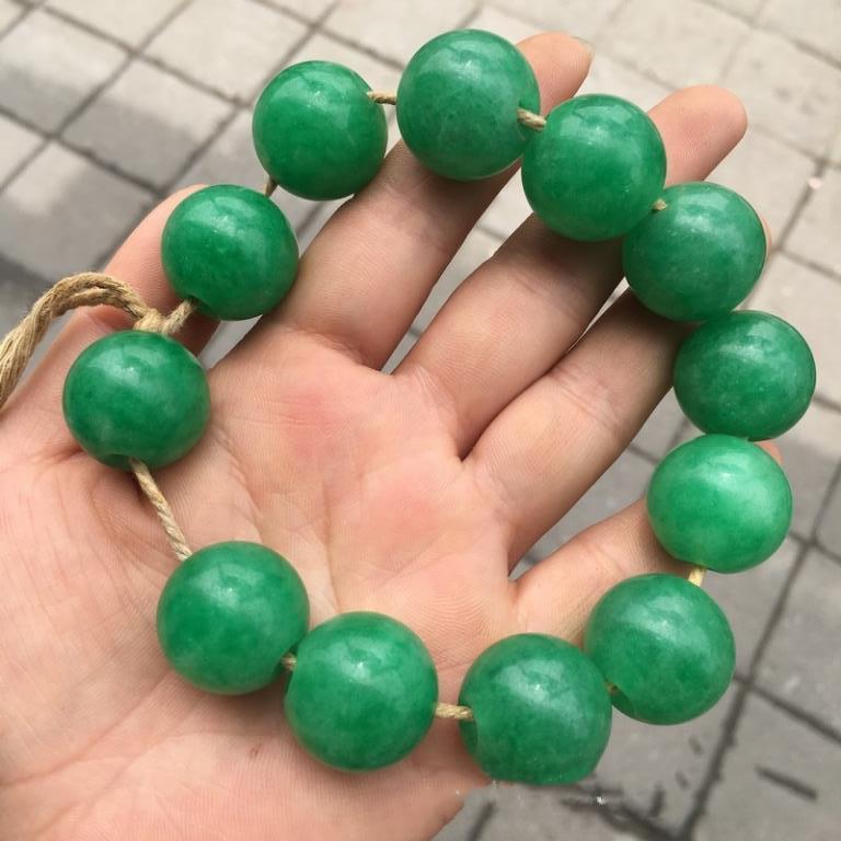 Chinese Jadeite Beads Bracelet (1 of 5)