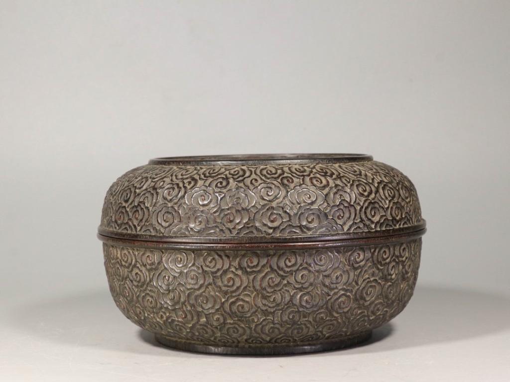 Chinese Zitan Wood Carved Cover Box (1 of 9)