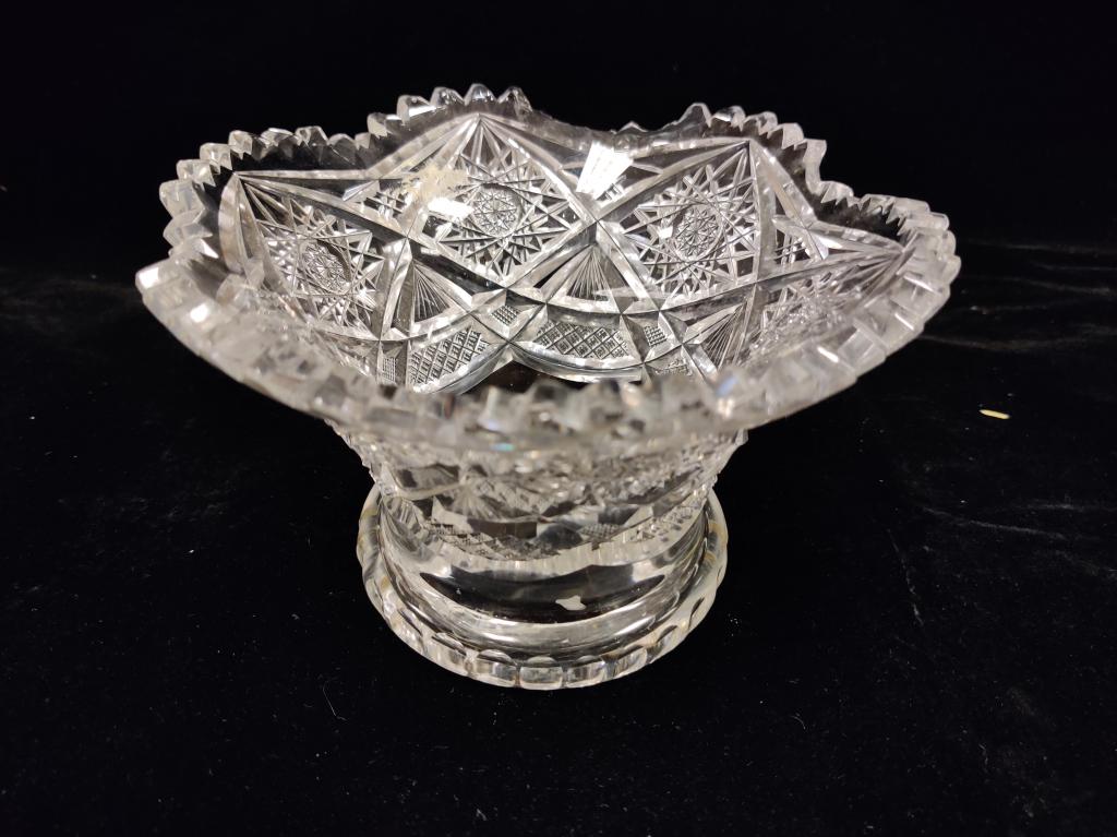 Brilliant Period Cut Crystal Base for Ball (1 of 4)