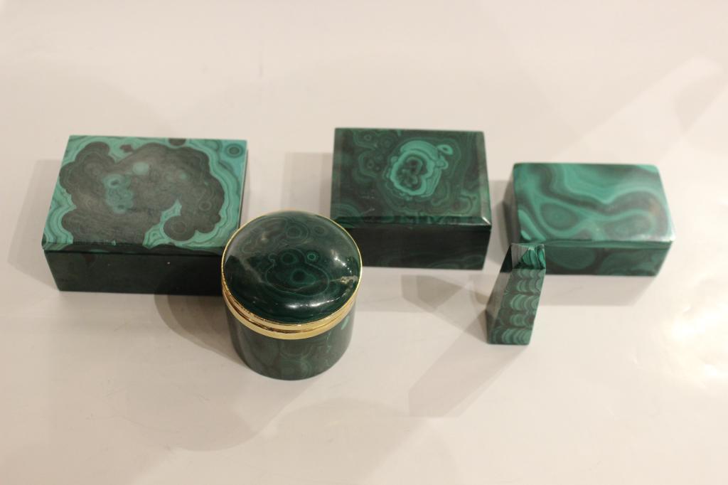 5 Solid Malachite Case and seal: 5.3cm by 6.8cm