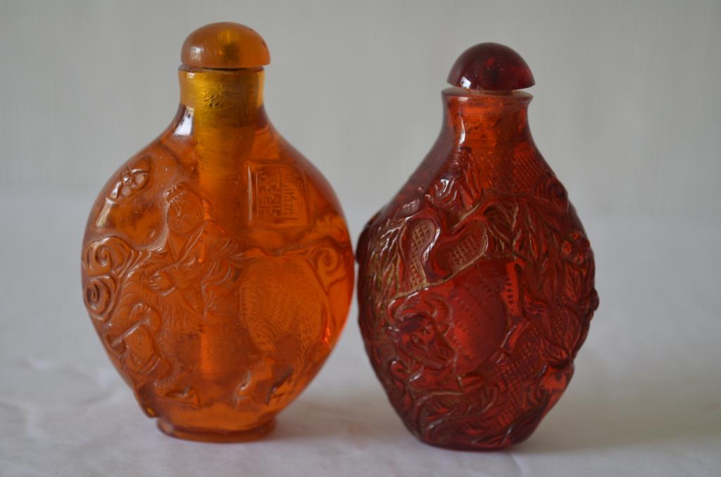 Two Antique Chinese Amber Snuff Bottles,  mark (1 of 12)