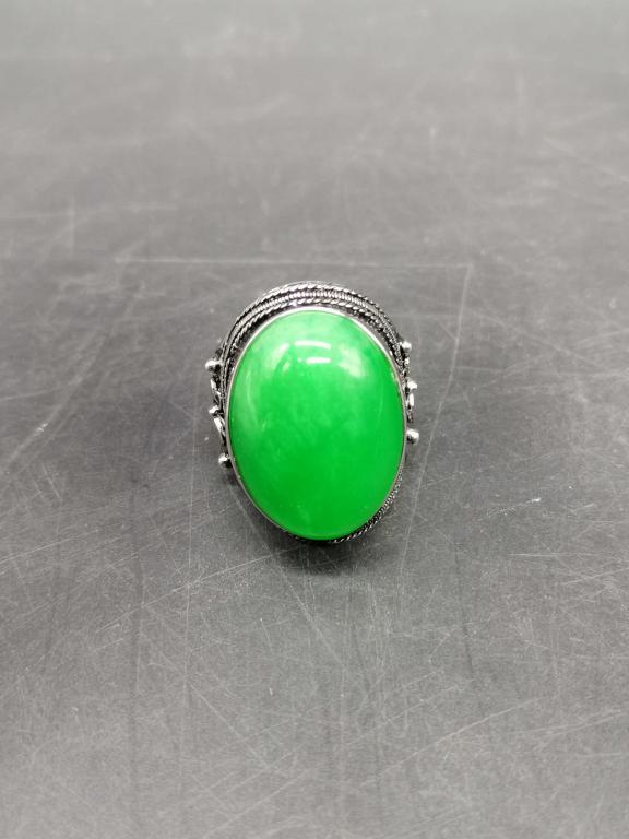Chinese Green Ring (1 of 5)