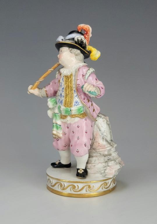 19C Meissen Porcelain Figurine: 19C Antique German Meissen Porcelain Figurine of Boy . Height 6 1/4" ( 16 cm ), width 3" ( 7,5 cm ). Marked on underside. Condition very good. Please note the absence of a condition report does not im
