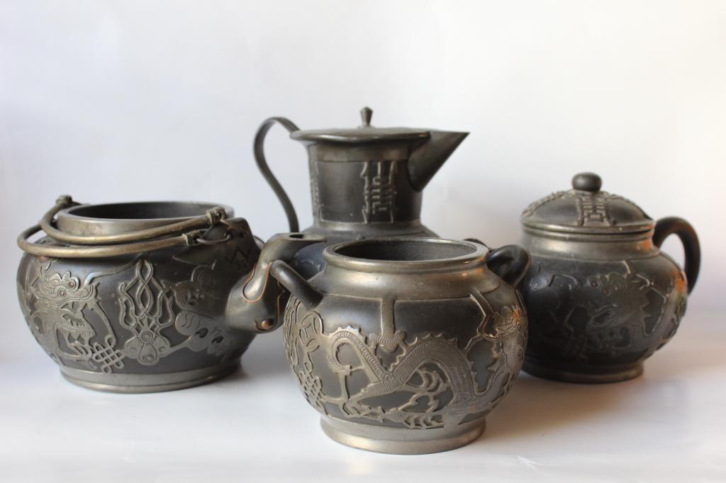 Chinese Zisha Teapot Set (1 of 6)