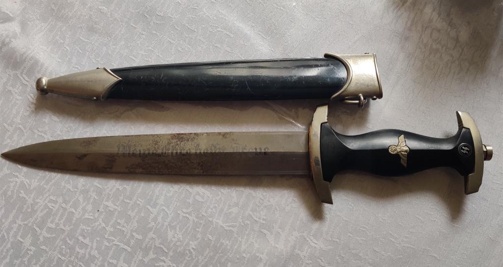 Assassin Dagger (1 of 13)