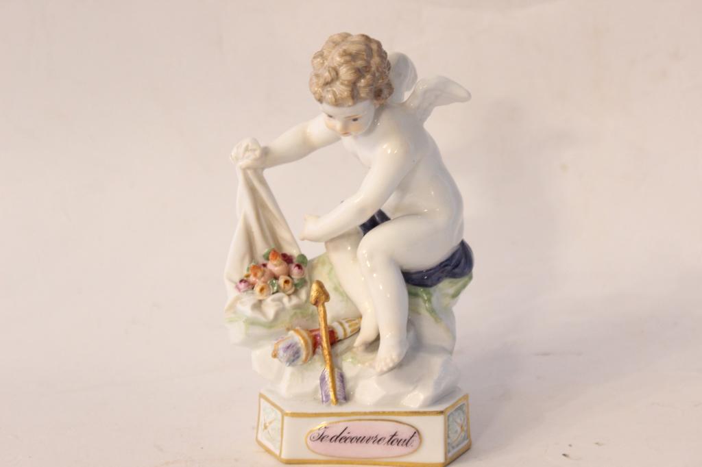 Meissen Figurine ,Mark: Dimension: 5" H. Condition as is . Please note the absence of a condition report does not imply that there are no condition issues with this lot. Please contact us for a detailed condi