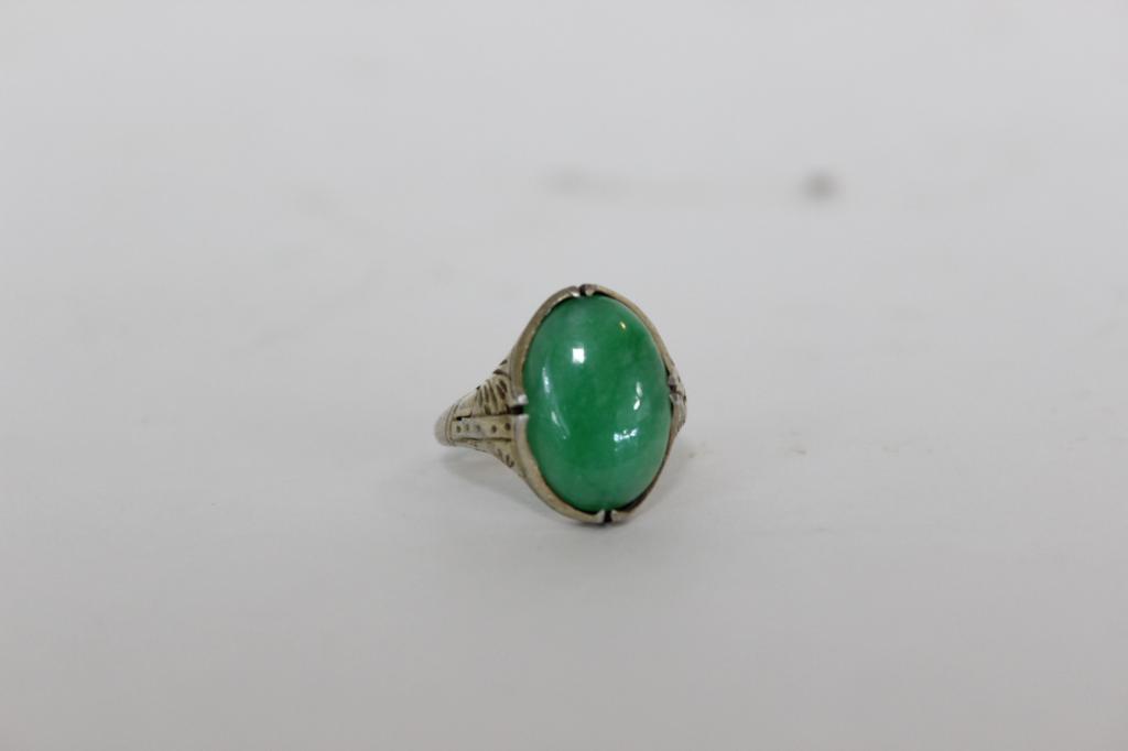 Women silver Ring w Jadeite Stone (1 of 4)