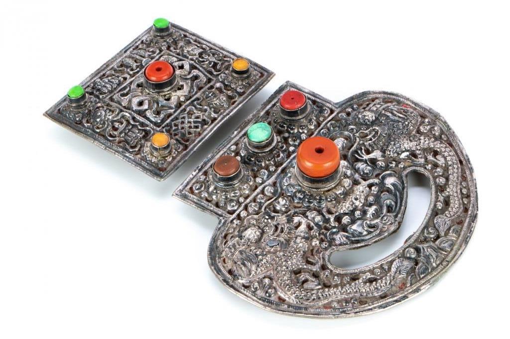 TWO LATE TIBETAN SILVERED METAL BELT BUCKLES (1 of 11)