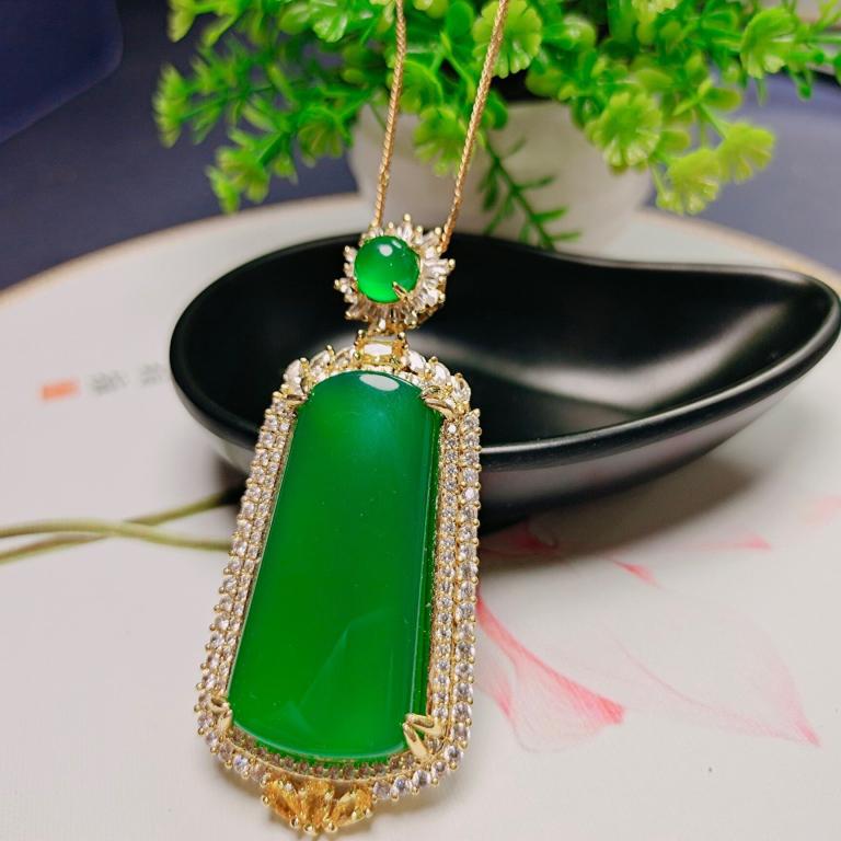 Chinese Chalcedony Jade Pendant Necklace (1 of 5)