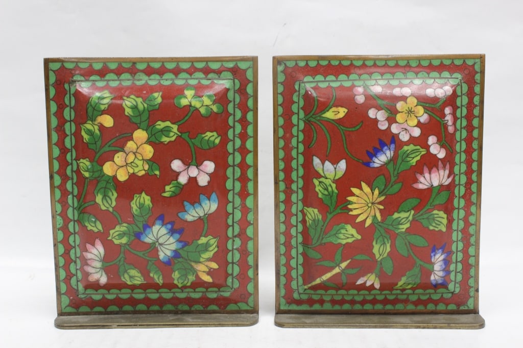 Pair of Enamel Cloisonne Bookend: Pair of Enamel Cloisonne Bookend. 5" H 4" W Please note the absence of a condition report does not imply that there are no condition issues with this lot. Please contact us for a detailed condition re