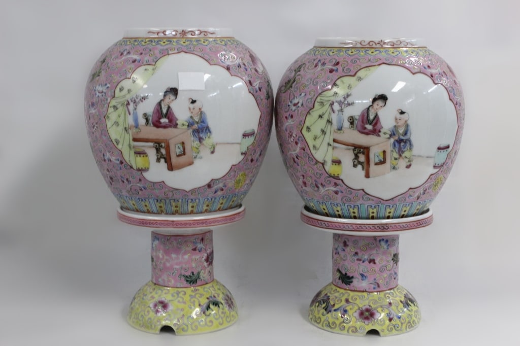Pair of Chinese Famille Rose Porcelain Lantern: Pair of Chinese Famille Rose Porcelain Lantern. 21cm H. Please note the absence of a condition report does not imply that there are no condition issues with this lot. Please contact us for a detailed 