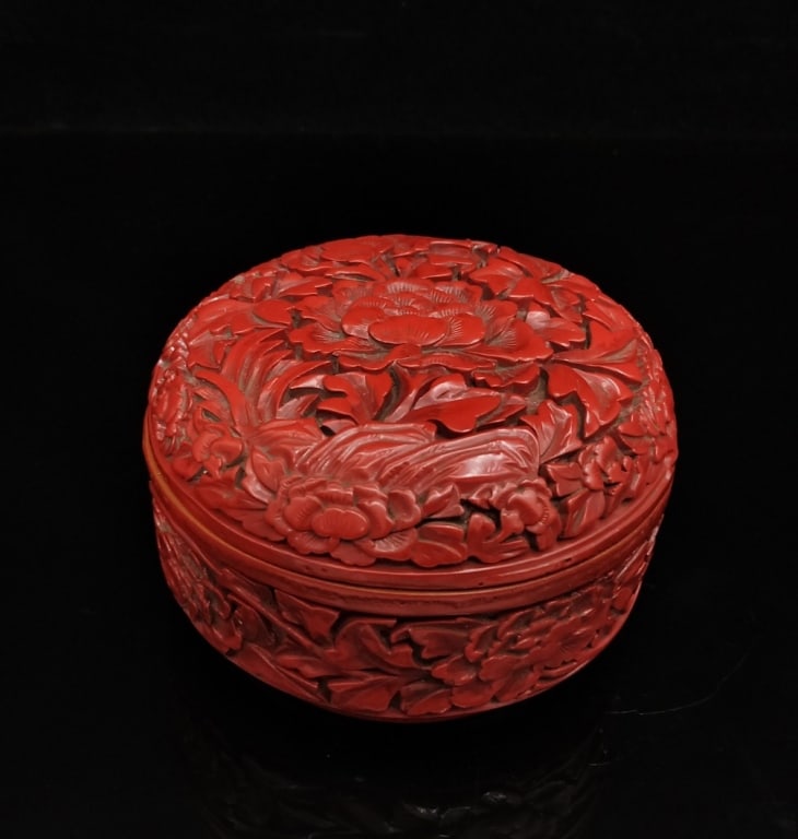 Chinese Red Cinnerbar Round Box (1 of 5)