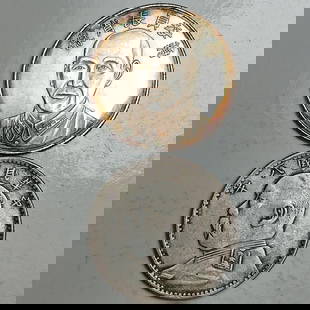 Two Chinese Old Silver Coins: Two Chinese Old Silver Coins Coins W : 23 mm W : 5.3 mm W : 23 mm W : 5.3 mm Please note the absence of a condition report does not imply that there are no condition issues with this lot. Please con