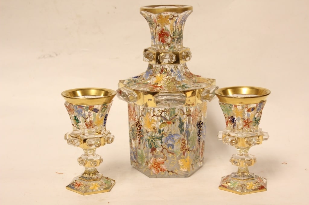 19th.C High Quality Glass Decanter Set (1 of 7)