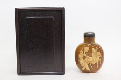 Chinese Agate Carved Snuff Bottle