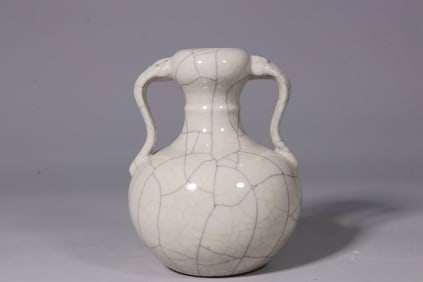 Chinese Ge Glazed Porcelain Vase,Mark