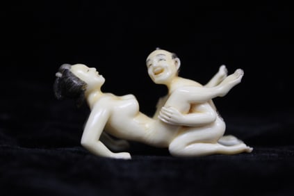 Fine Japanese Erotic Subject Bone Carved Netsuke