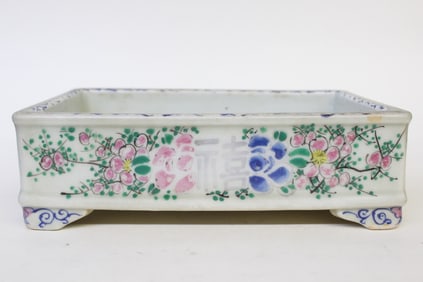 Republican Chinese Famille Rose Planter