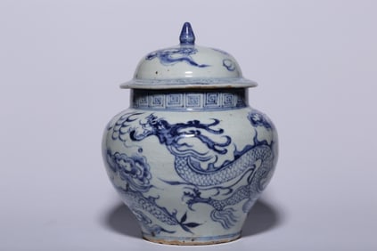 Chinese Blue and White Porcelain Cover Jar