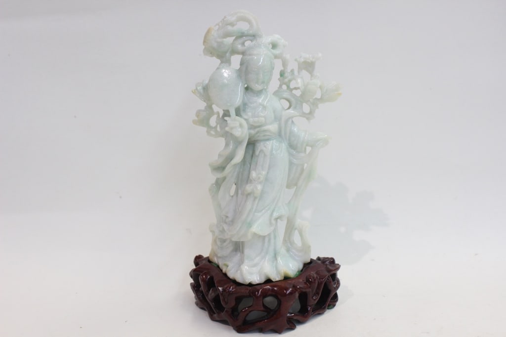 Chinese Jadeite Carved Figurine: Chinese Jadeite Carved Figurine Dimension: 7 3/4" H