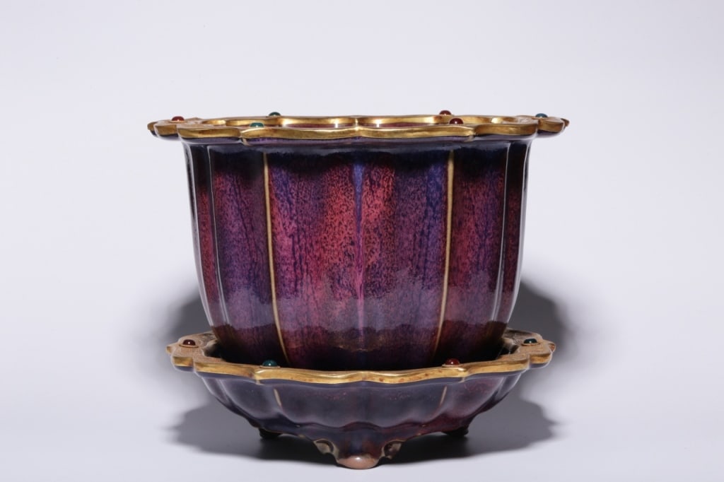 Chinese Jun Glazed Planter w Gilt Bronze Mounted (1 of 9)