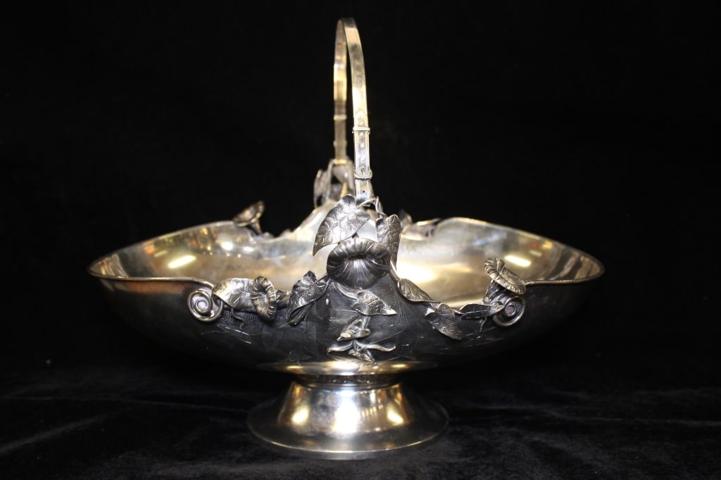 Beautiful European Sterling Silver Basket w mark (1 of 8)