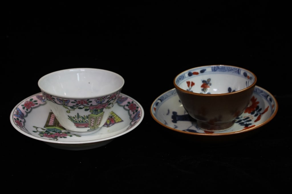 Two Vintage Chinese Famille Rose Cup&Saucer (1 of 3)