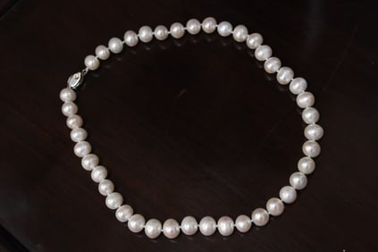 A Pearl Strand Necklace w 925silver Clasp
