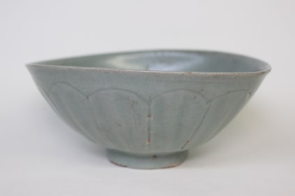 Ming Dynasty Chinese 17th.C Longquan Bowl