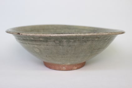 Ming Dynasty Chinese 17th.C Longquan Bowl
