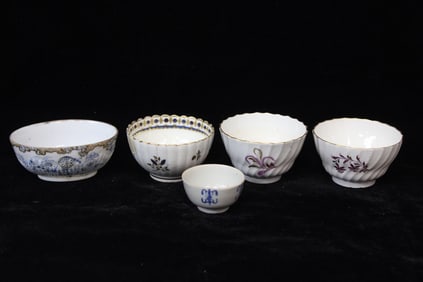 Lots of 5 Chinese Porcelain Cups