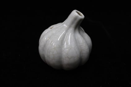Chinese Glazed Porcelain Waterdrop