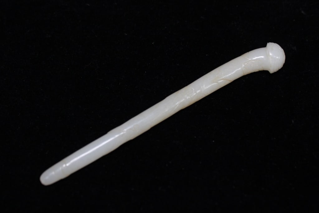 Chinese Jade Carved Hair Pin (1 of 7)