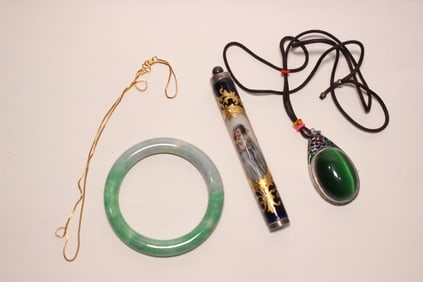 Lot of 4 Miscellaneous Collectable Items