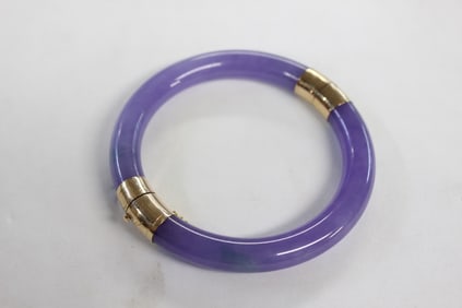 A Jadeite Bangle w 14K