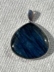 Sterling Silver Labradorite Teardrop Pendant
