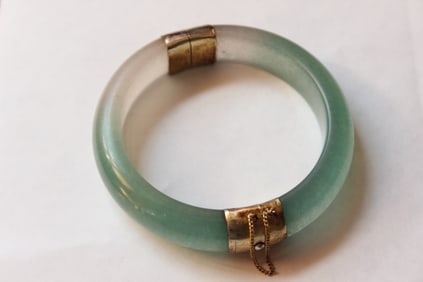 A Jadeite Bangle w 14K Gold