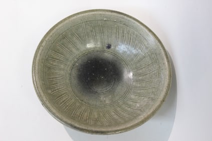 Chinese Ming Longquan Bowl