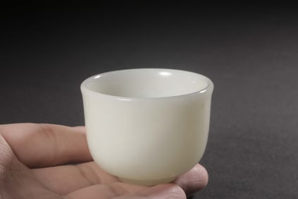 Chinese Hetian Jade Carved Cup