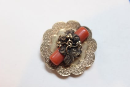 Vintage Coral Brooch Pin