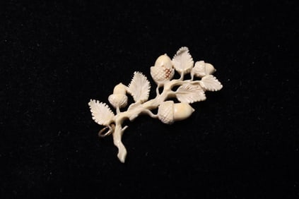 Chinese Bone Carved Flower Pendant