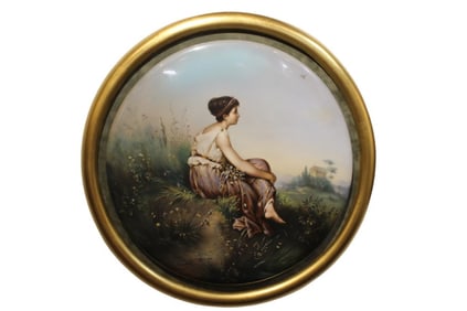 Round Porcelain Plaque w Girl