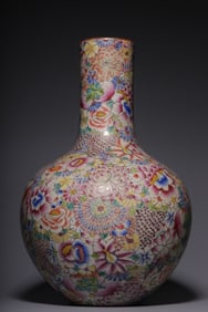 Chinese Famille Rose Porcelain Tianqiu Vase